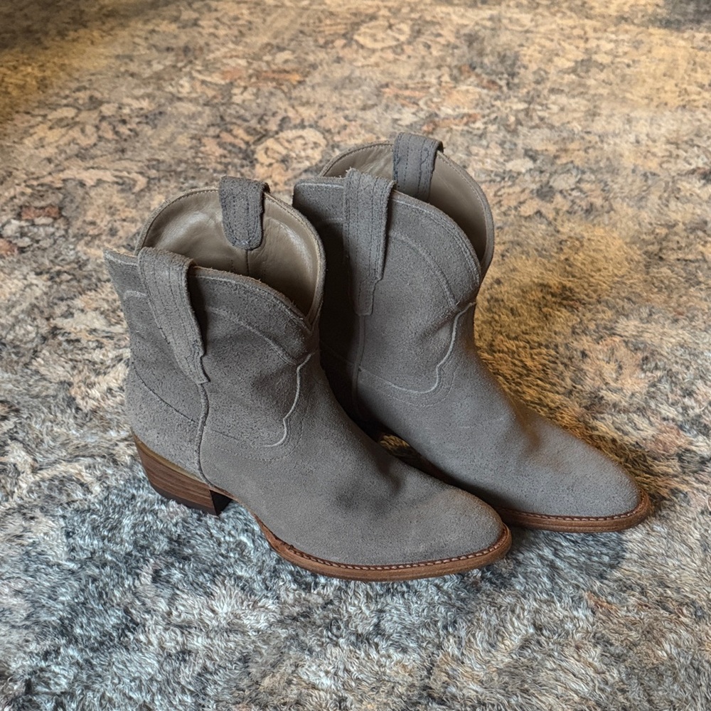 Tecovas Lucy Gray Suede Boots